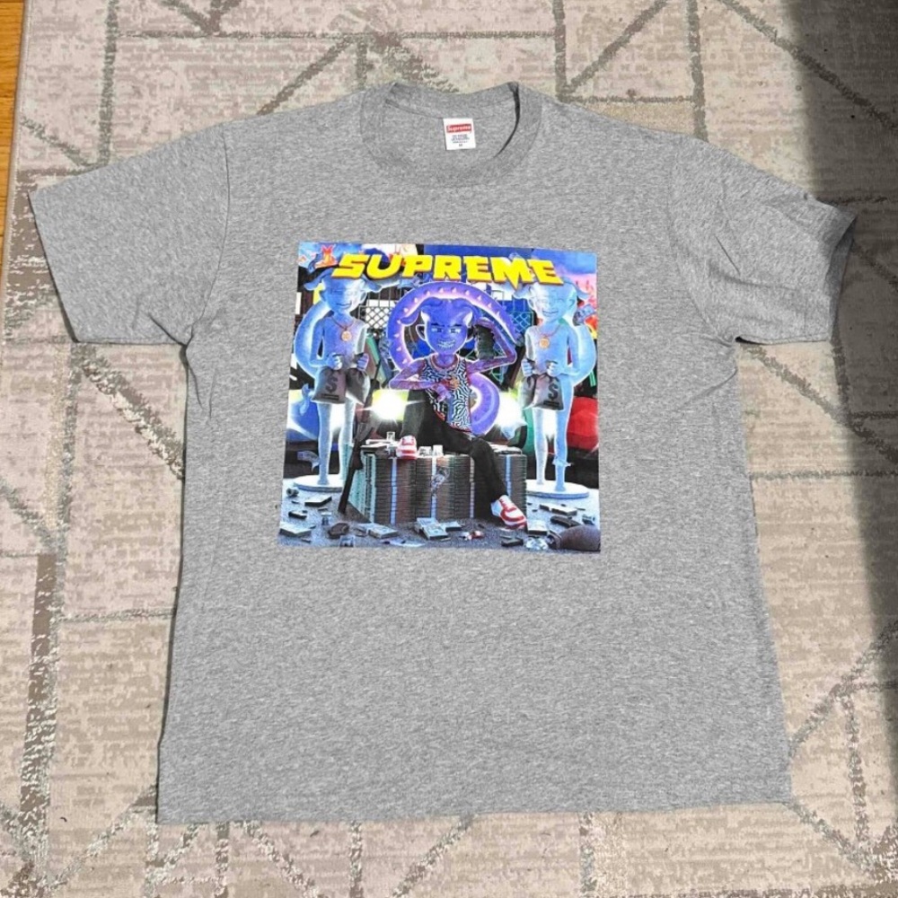 Supreme Gray Tee with Vibrant Graphic